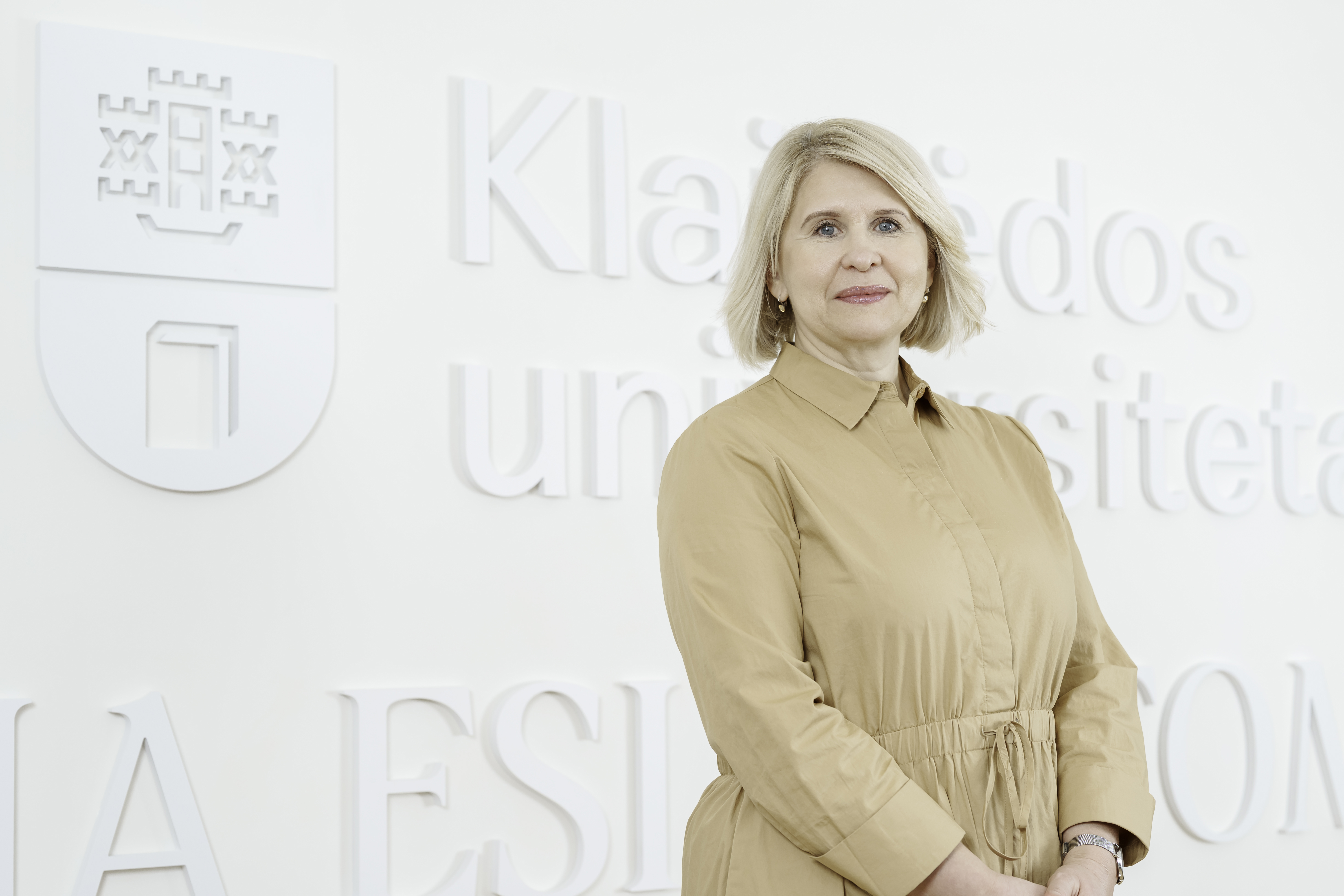 GS701868-Edit copy (1).jpg